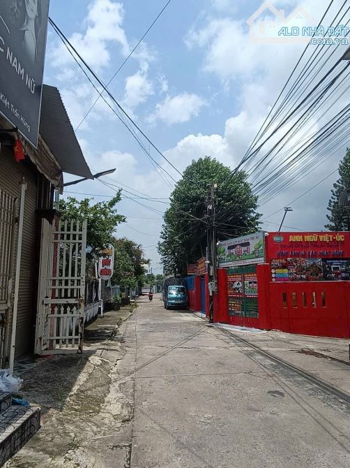 Bán nhà hố nai ngang 10m phân lô ok giá tốt chỉ 3ty3
