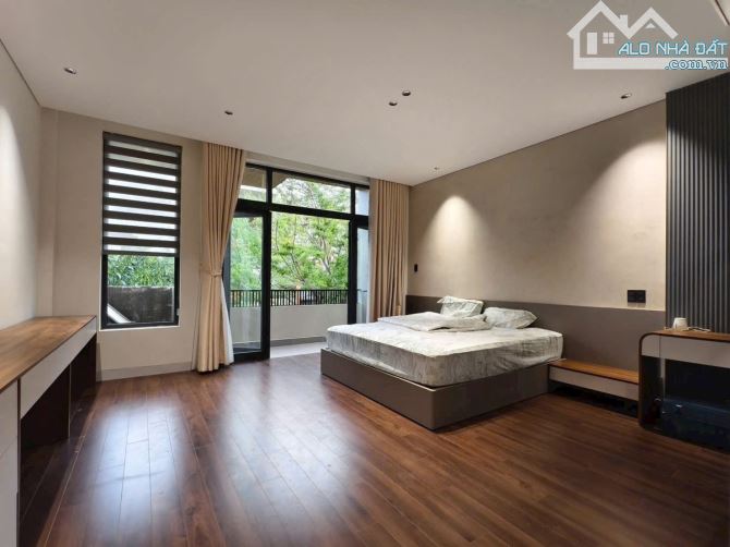 Bán nhà đẹp 3 tầng mặt tiền đường 7m5 Thanh Lương, Hoà Xuân