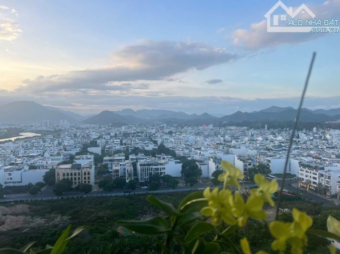 Bán Căn Góc 3 Mặt Thoáng Chung Cư Ct2 VCN Phước Hải Nha Trang