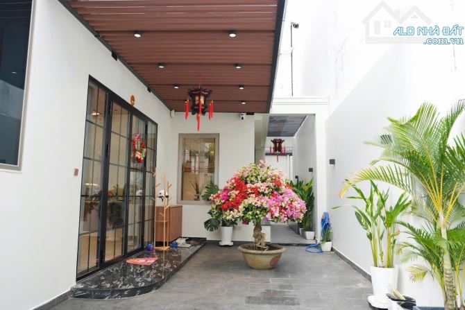 Bán biệt thư song lập mới đẹp 3 tầng Phú Thuận Quận 7 DT 160 M2 9M x 18M 16 Tỷ 990 tr