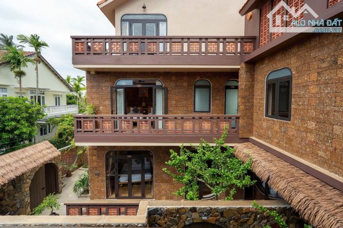 BÁN VILLA 8 PHÒNG NGỦ – VIEW ĐỒNG LÚA – HỘI AN