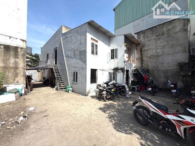 NHÀ HỒ VĂN LONG - GẦN CẦU BÀ HOM TỈNH LỘ 10 - DT 266m2 - NỞ HẬU 12M - SẴN DÒNG TIỀN 16TR/