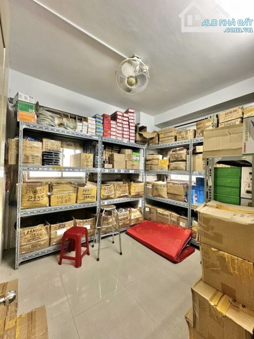 BÁN CĂN HỘ CHUNG CƯ NGUYỄN KIM QUẬN 10 LÔ GÓC - 60M2 - 2PN - THU NHẬP 10 TRIỆU