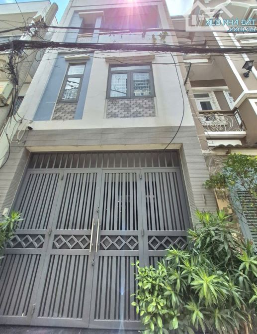 Hẻm ÔTÔ Phạm Văn Đồng Bình Thạnh, 4Tầng 4PN 52m2(4 x 13), nhỉnh 8ty
