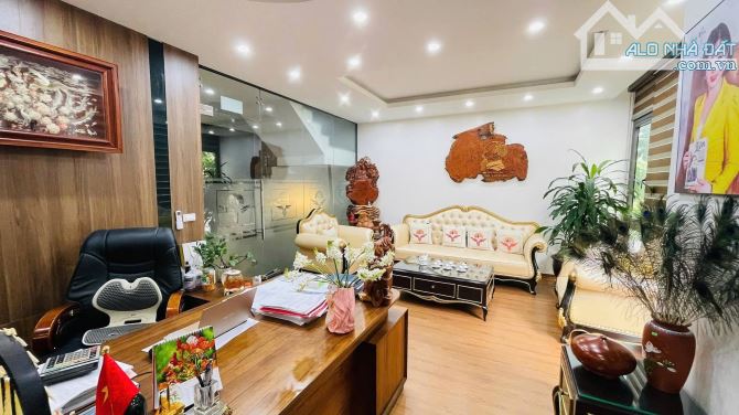 BÁN BIỆT THỰ DƯƠNG NỘI, HÀ ĐÔNG. NHÀ GẦN CÔNG VIÊN THIÊN VĂN HỌC. GIÁ 34 TỶ