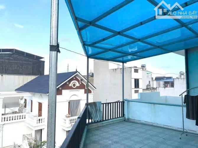 DUY NHẤT CĂN NHÀ 3,5 TẦNG – KHU TĐC XI MĂNG, HỒNG BÀNG