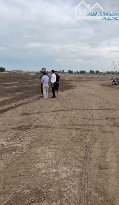 Cần bán ngay 2,8ha sẵn mặt bằng Khoái Châu, Hưng Yên tới năm 2071 chính chủ