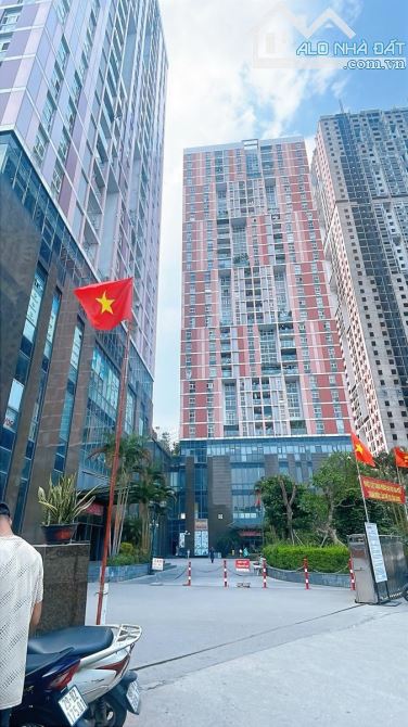 CĂN HỘ 3 NGỦ LÔ GÓC 6.8 TỶ 117m USILK VĂN KHÊ LA KHÊ HÀ ĐÔNG NỘI THẤT XỊN