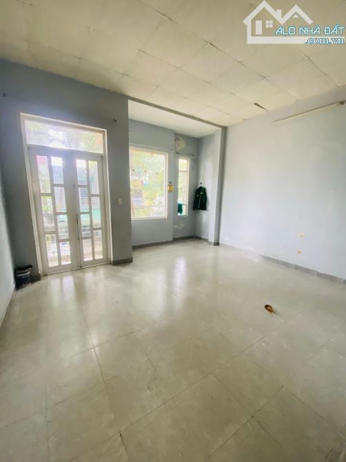 BÁN NHÀ 2 TẦNG MẶT TIỀN TRẦN PHƯỚC THÀNH