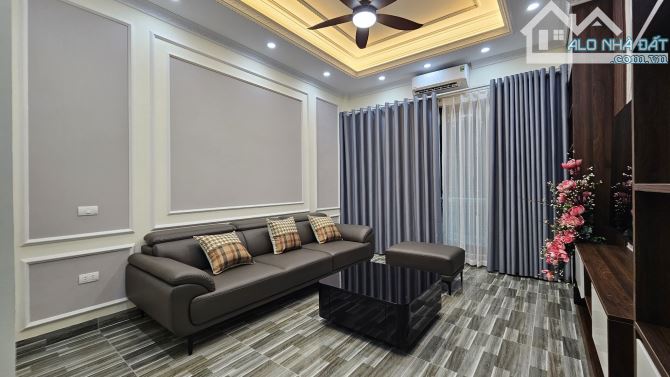 Bán căn chung cư park 3 tầng 21 eurowindow ĐÔNG ANH - 84M lô góc chỉ 52,5tr/m