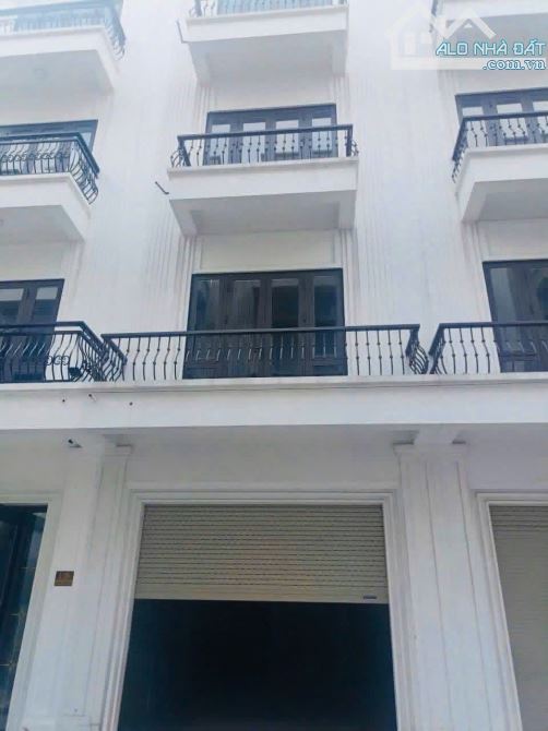 BÁN NHÀ 5 TẦNG THANG MÁY KHU BỒ XUYÊN TP THÁI BÌNH. Giá 5 tỷ 500