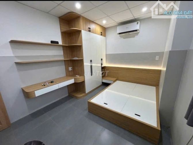 🔥8,65 TỶ DÒNG TIỀN 48 TRIỆU: TÒA CĂN HỘ 4 TẦNG 10 PHÒNG LÊ ĐÌNH LÝ - SÁT SÂN BAY, CHỢ, ĐH