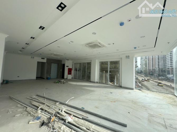 TÒA BUILDING MẶT PHỐ NGUYỄN VĂN HUYÊN 86/100M 10 TẦNG MT ĐẸP 106 TỶ– 2 MẶT THOÁNG DÒNG