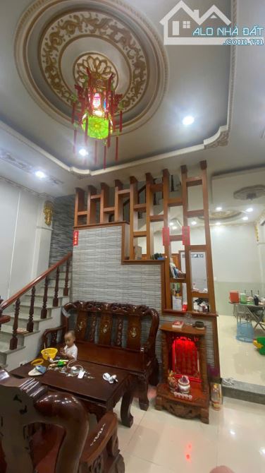 Bán nhà 4 tầng, 74m2 đường Số 6, Linh Xuân, Thủ Đức, TP HCM, 5PN, sổ hồng riêng, giá 6,1