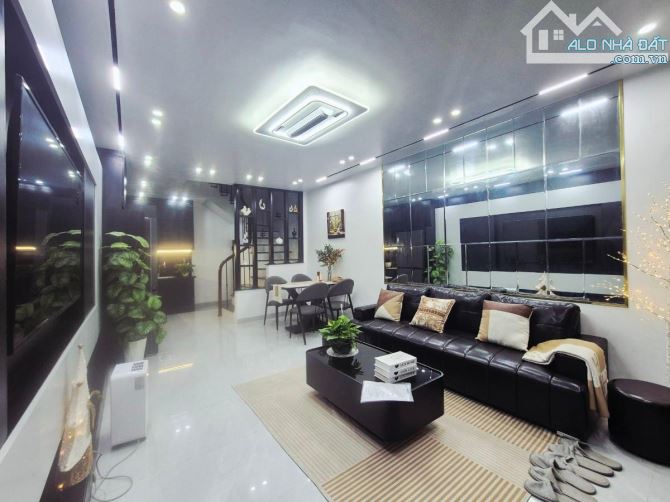 CẦN BÁN NHÀ XUÂN ĐỈNH, 5 TẦNG DÂN XÂY, NGÕ CỰC THOÁNG 20m RA PHỐ, 35m2 MT 4.3m 7.3 Tỷ