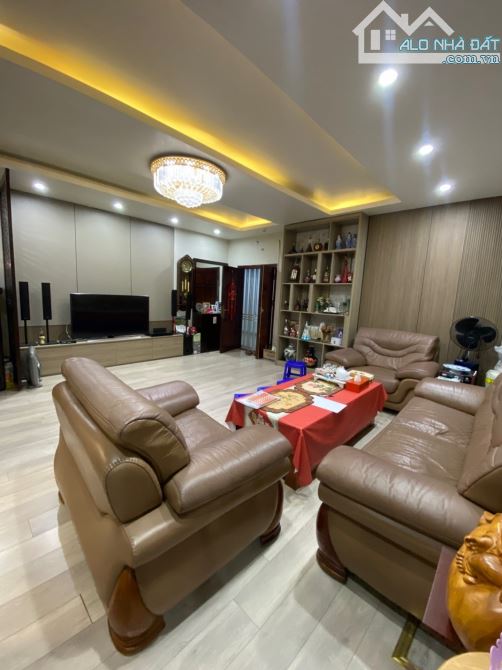 CHUNG CƯ THĂNG LONG GARDEN 250 MINH KHAI DT 120M2– TÒA A3 - CĂN GÓC – 3 NGỦ CỰC RỘNG, Ở CỰ