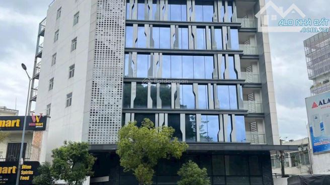 Tòa nhà Tường Việt Nguyễn Văn Trỗi Cung Đường Đẹp Nhất Sài Gòn- Diện tích: 19x29m- 8 tầng