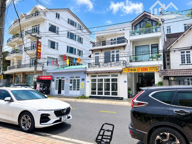 NHÀ MẶT TIỀN KINH DOANH SẦM UẤT ĐƯỜNG NGUYỄN CÔNG TRỨ _ ĐÀ LẠT