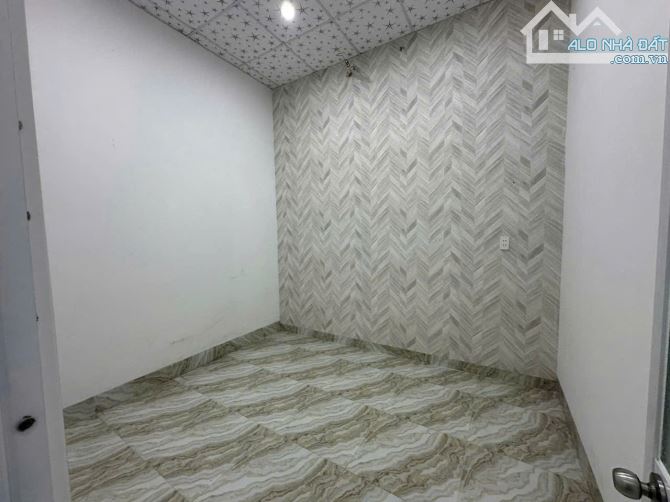 NHÀ NGAY CHỢ THẠNH PHÚ – 96M² THỔ CƯ – GIÁ 1,65 TỶ