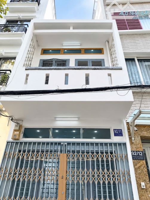 BÁN GẤP NHÀ ĐƯỜNG PHẠM NGỌC THẠCH-TRƯƠNG QUYỀN Q.3 -11 TỶ