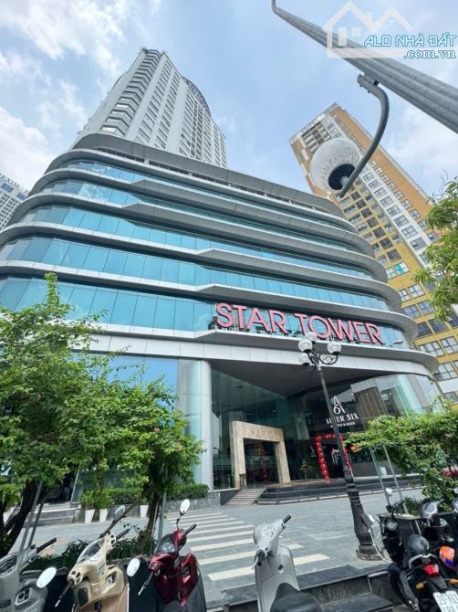 Bán căn hộ tòa chung cư Star Tower Dương Đình Nghệ, Cầu Giấy 99m, Căn Góc, 9.8 tỷ.
