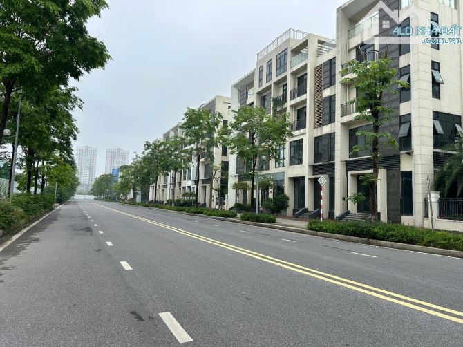85 TỶ 140m 5 TẦNG BIỆT THỰ LIỀN KỀ STARLAKE TÂY HỒ TÂY MẶT TIỀN 6m 2 MẶT ĐƯỜNG