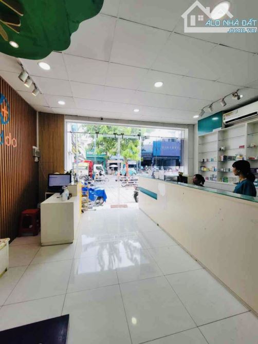 Bán nhà 4 tầng, mặt tiền Quang Trung, TT Gò Vấp. 136m2 chỉ 19,9 tỷ.