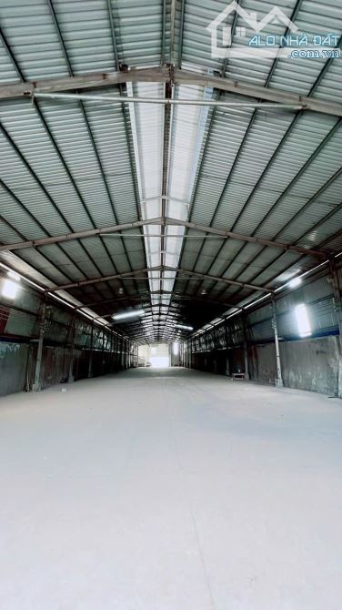 X087 BÁN NHÀ XƯỞNG 7000m² – P. HỐ. NAI - ĐỒNG NAI • Diện tích đất 7000m2 • Pháp lý: Sổ