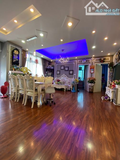 BÁN CĂN HỘ LÔ GÓC 3N - CC LICOGI ĐẠI TỪ - VIEW HỒ - NỘI THẤT XỊN - CHỈ 71TR/M2