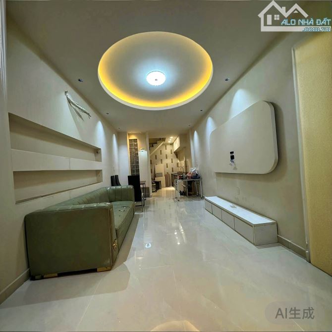 Bán nhà Phố Nguyễn Công Hoà lô góc - gần ngay mặt phố - ngõ thông - 47m2 - 3 tỷ