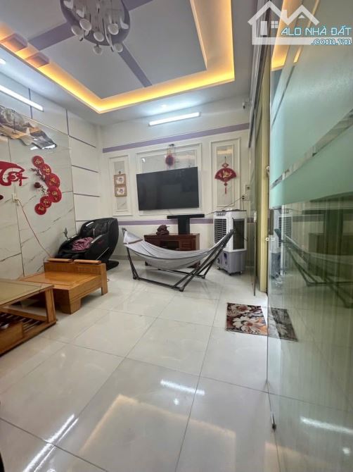 🛑 Cần bán căn nhà này để mua mặt tiền ( sẽ thương. Lượng giá tốt cho khách thiện chí )