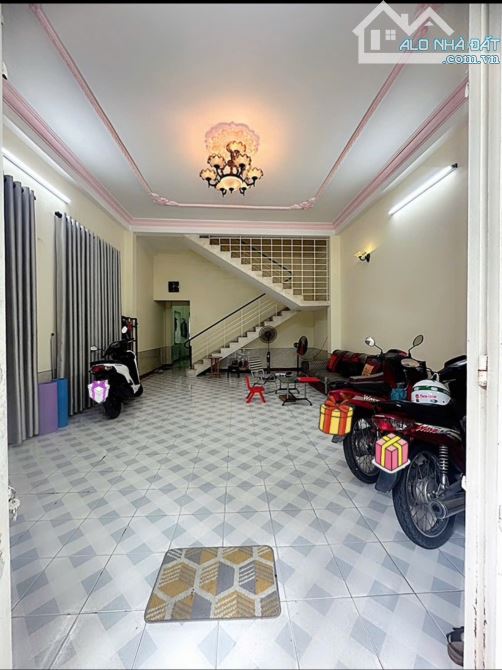 Kiệt 7M 2 oto tránh-Kinh doanh đỉnh-97M, 3 tầng TT Hải Châu nhỉnh 8 tỷ