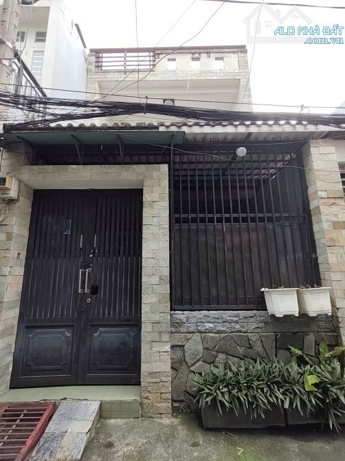 Bán nhà 2 Tầng bùi thế mỹ-p.10-tân bình