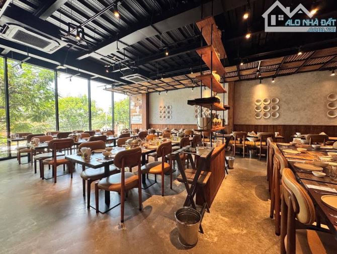 BÁN ĐẤT TẶNG NHÀ 3 TẦNG MT NGUYỄN VĂN THOẠI CÁCH BIỂN MỸ KHÊ 350M GIÁ ĐẦU TƯ