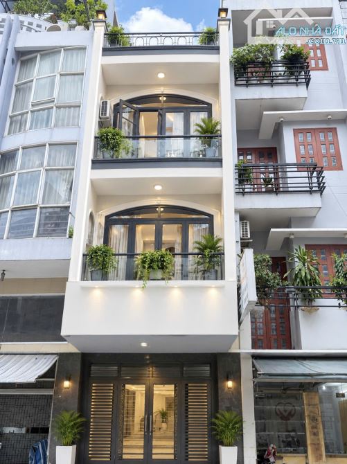 CẦN BÁN NHÀ PHỐ GIÁ TỐT ĐƯỜNG TÂN TRANG BÌNH THẠNH - 5,7 TỶ - 56M2(4X14) 2 LẦU 3PN