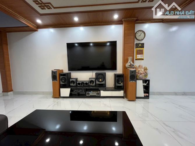 Bán nhà 5 tầng dân xây tại làng nghề Kiêu Kỵ Gia Lâm giá cực rẻ