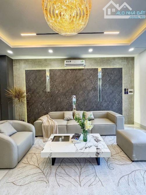 BÁN NHÀ LÔ GÓC NGỌC THUỴ, PHƯỜNG BỒ ĐỀ 72M², 7 TẦNG, 13.8 TỶ, VIEW HỒ, Ô TÔ, THANG MÁY