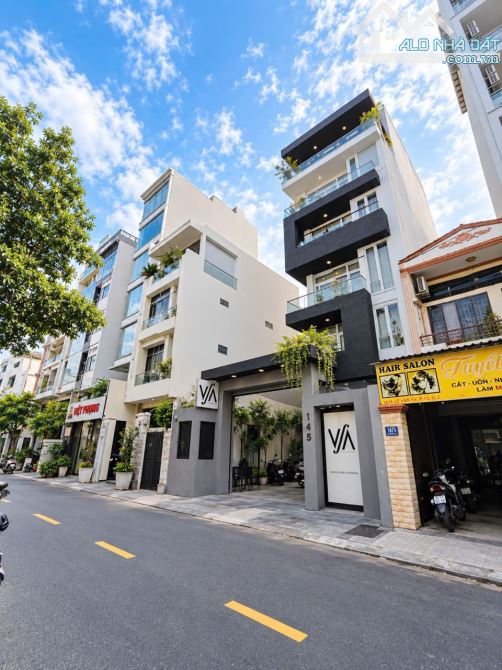 Bán Tòa Nhà VP MT Nguyễn Cửu Vân P17: 8.2x25m (200m²), Hầm 7T - 68 Tỷ TL
