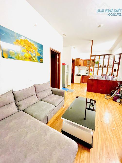 CẦN BÁN CHUNG CƯ GOLDEN CITY 6A 2PN - SỔ HỒNG RIÊNG