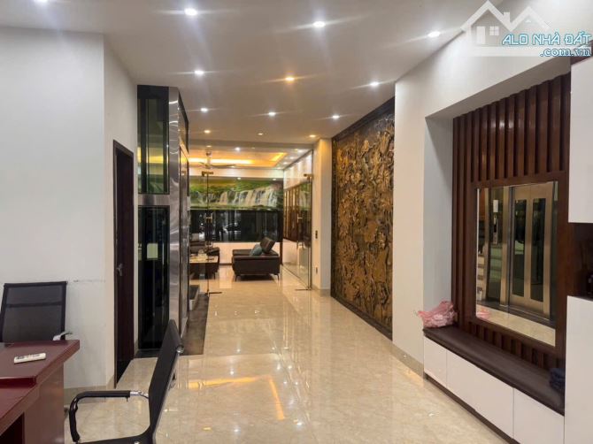 BÁN BIỆT THỰ LK KĐT AN HƯNG HÀ ĐÔNG. VỊ TRÍ ĐẮC ĐỊA, CÓ THANG MÁY. GIÁ 22,5 TỶ