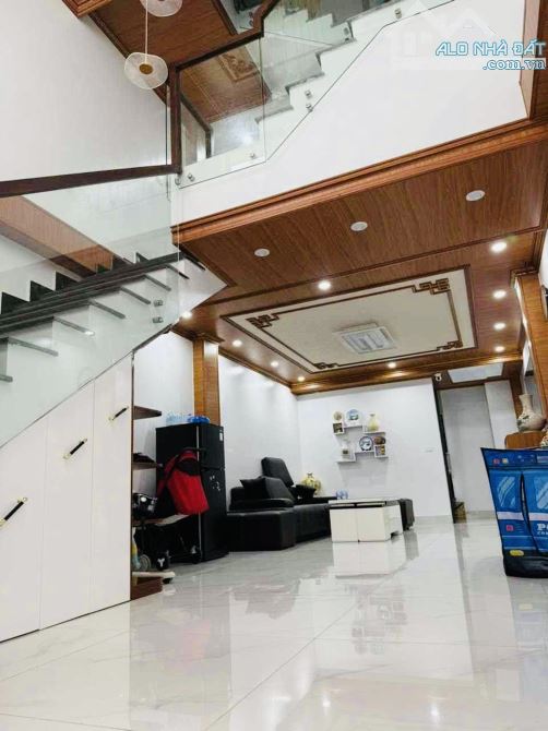 BÁN NHÀ KIÊU KỴ-NGUYỄN QUÝ TRỊ 4T- SÁT VIN1- 5 tỷ nhỏ