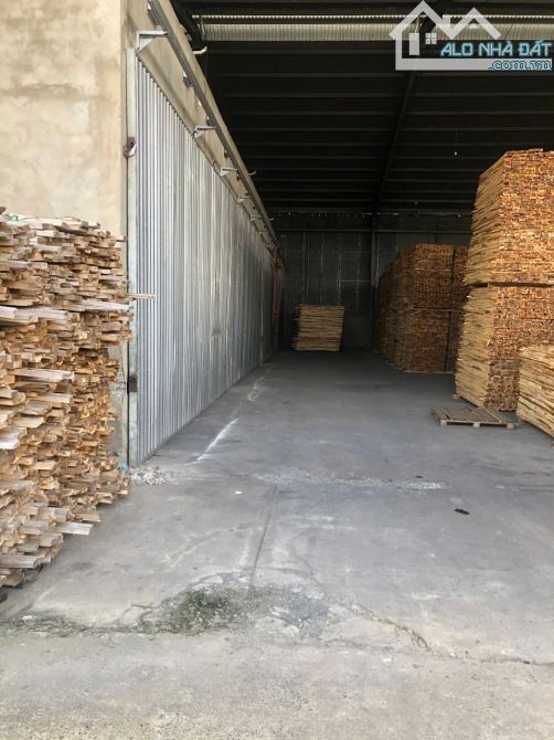 Cần Bán Nhà Xương Sản Xuất Chuyên Nghành Gỗ An Viễn Trảng Bom