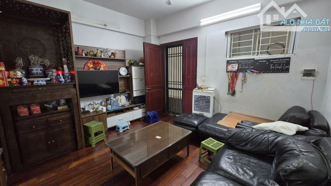 3.x TỶ_BÁN CHUNG CƯ VIỆT HƯNG LONG BIÊN HÀ NỘI_75M²_FULL NỘI THẤT_2PN_NGAY TẦNG 2