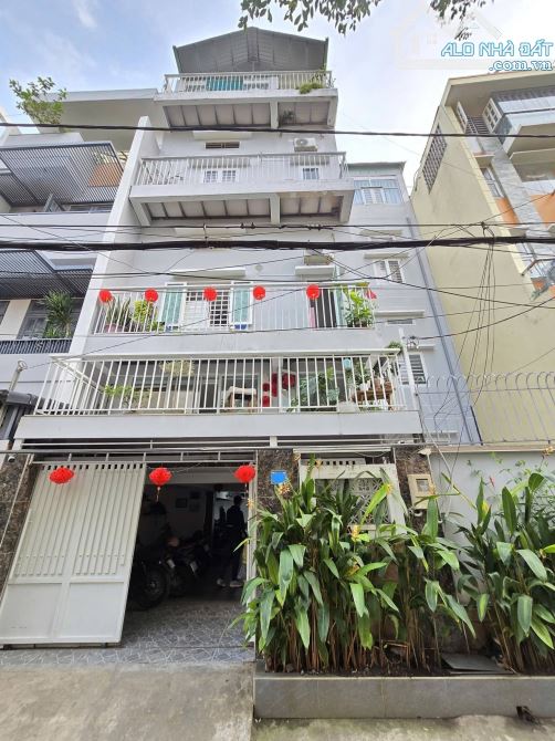 Bán CHDV 5 tầng 1/ Thống Nhất, 19 phòng TN 110tr/ tháng, DT: 9.7x15m, giá 18 tỷ tl