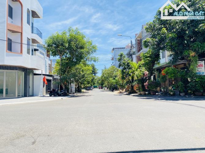 Bán đất Nam Việt Á, đường Tuy Lý Vương, cách sông 300m , DT 95M2 - Giá 7.5 TỶTL