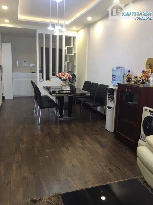 Độc nhất! MT Nguyễn Minh Hoàng khu vip K300. Siêu phẩm 3tầng ST, DT: 4x20(80,3m2). Giá: 16