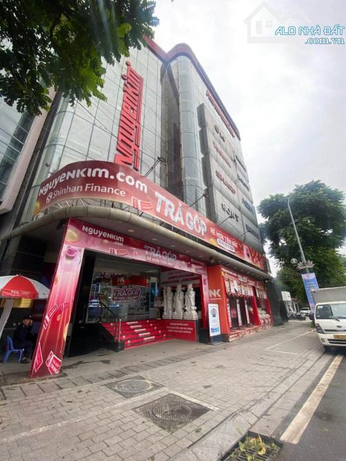 Building Liễu Giai – Nguyễn Chí Thanh 550M2 Full Thổ cư 8 Tầng View Hồ