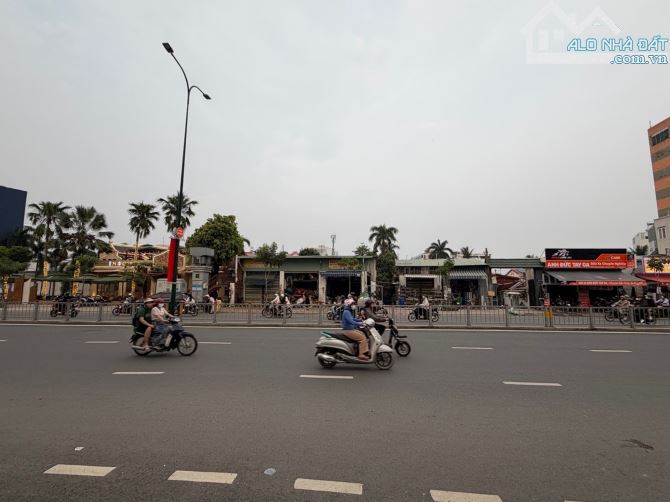 Bán đất trục Dương Quảng Hàm, P.6, Gò Vấp, 339m2 ngang 8.5m, 52 tỷ