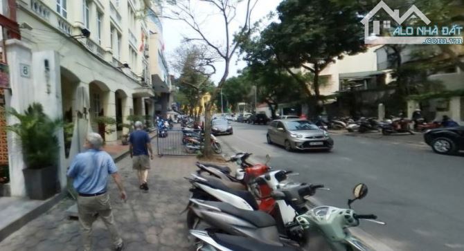 BIỆT THỰ PHỐ PHÁP | TRẦN HƯNG ĐẠO – LÝ THƯỜNG KIỆT 250M² • 3 TẦNG • NGUYÊN BẢN