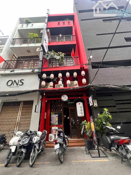 Bán Nhà 150 Nguyễn Trãi P.Bến Thành Q1: 4x17m (60.1m²), 5T, HĐT 55Tr - 32 Tỷ